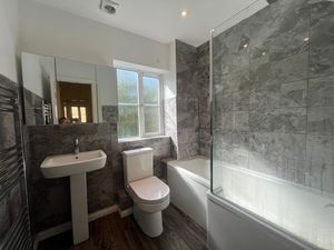 Photo 19- click for photo gallery